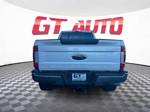 2018 Ford F-350 Super Duty Lariat Crew Cab Lower Image 2