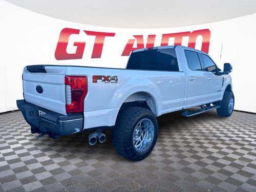 2018 Ford F-350 Super Duty Lariat Crew Cab Lower Image 3