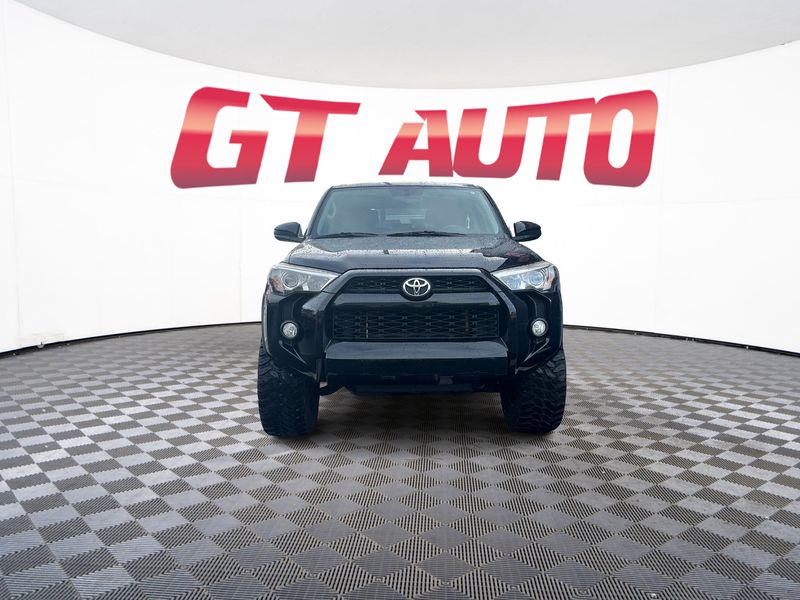 2016 Toyota 4Runner SR5 Upper Image 2