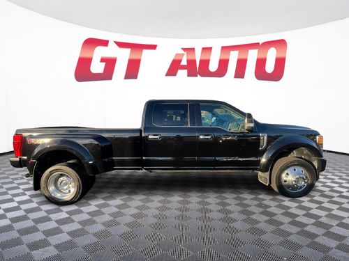 2022 Ford F-450 Super Duty Limited Crew Cab Lower Image 2