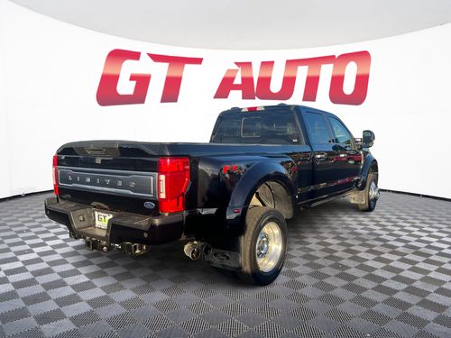 2022 Ford F-450 Super Duty Limited Crew Cab Lower Image 3