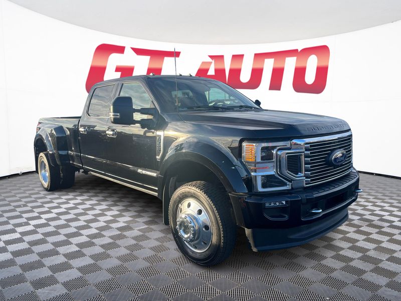 2022 Ford F-450 Super Duty Limited Crew Cab Upper Image 1