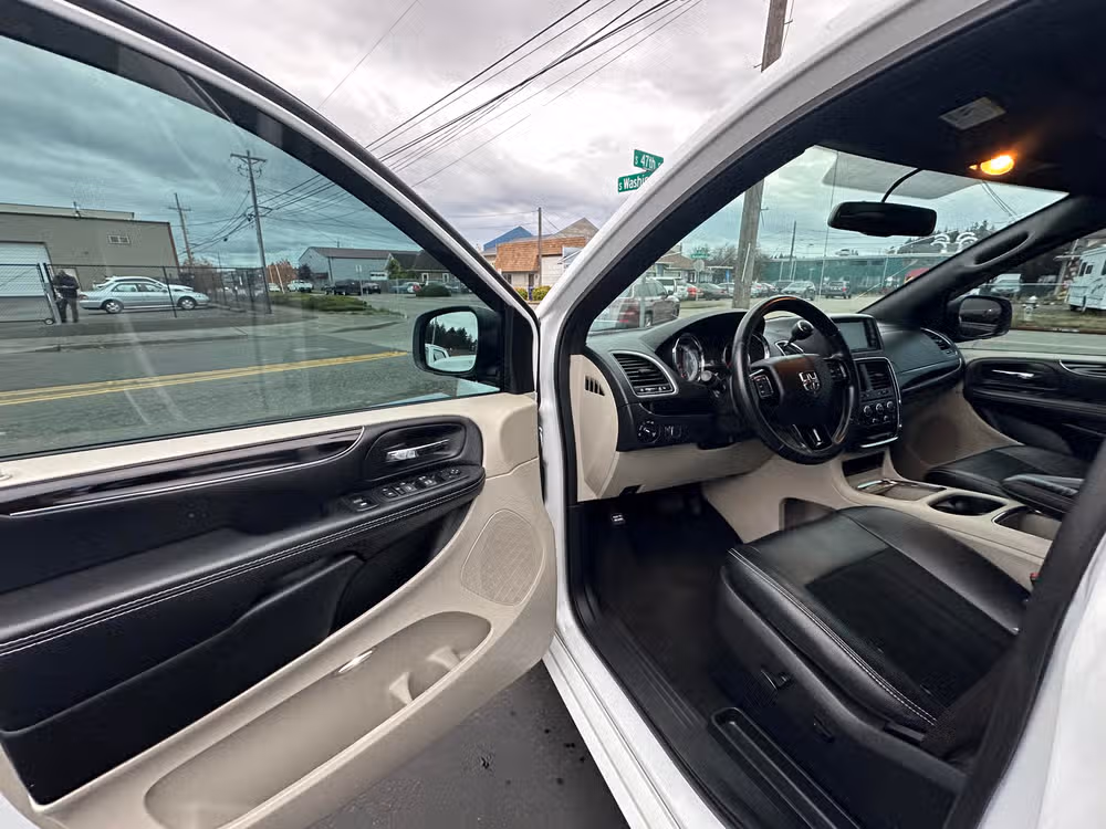 2018 Dodge Grand Caravan SXT Passenger Image 8