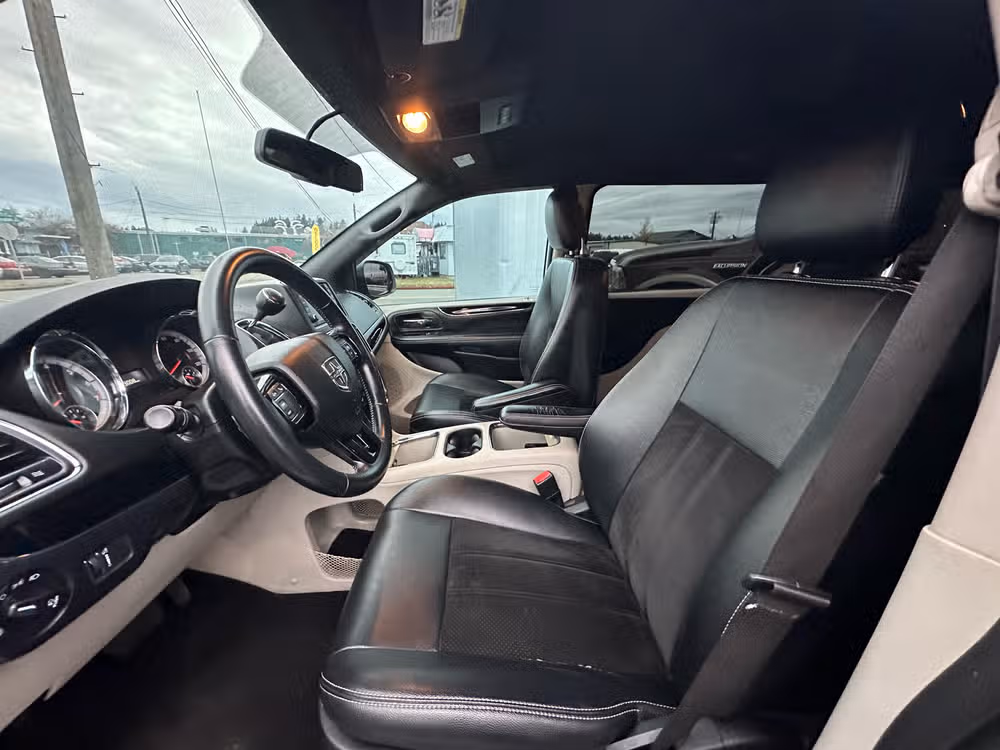 2018 Dodge Grand Caravan SXT Passenger Image 9