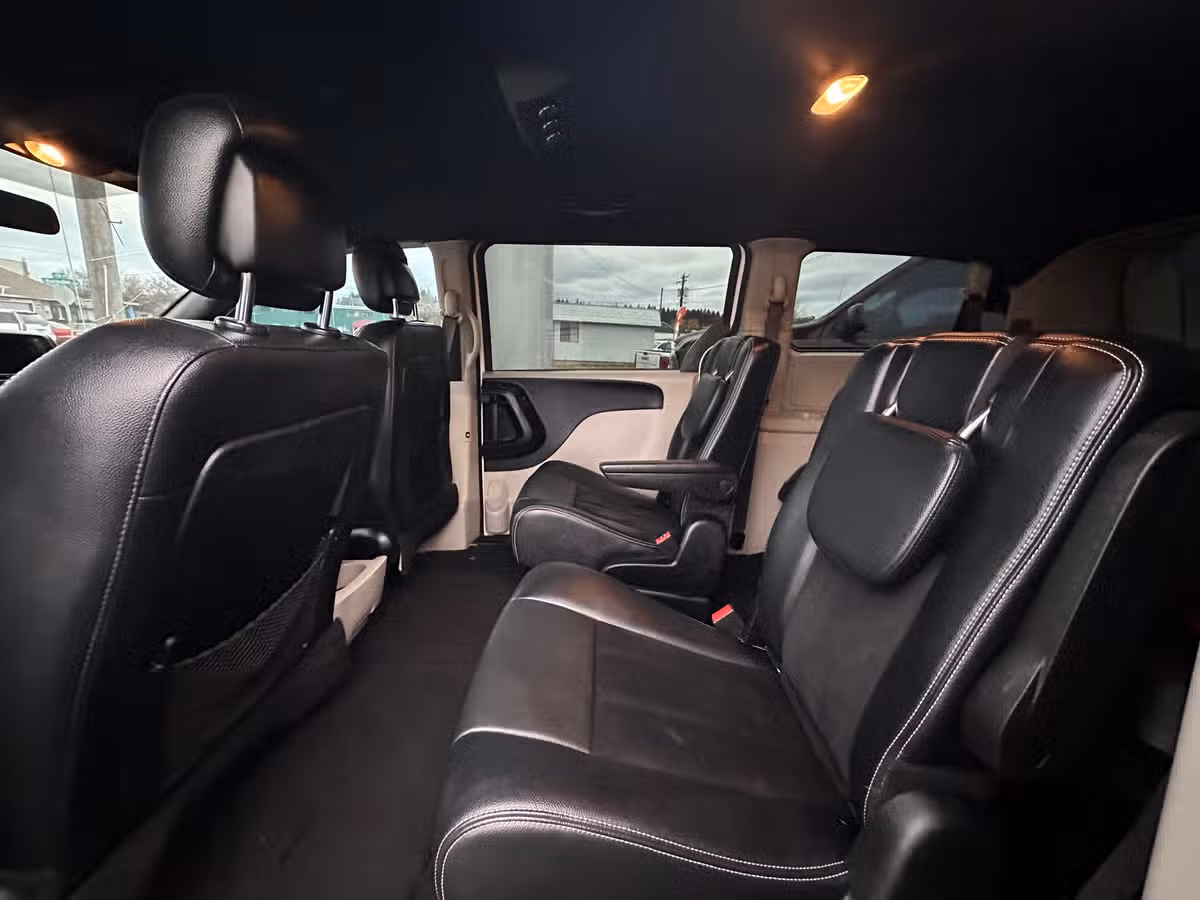 2018 Dodge Grand Caravan SXT Passenger Image 16
