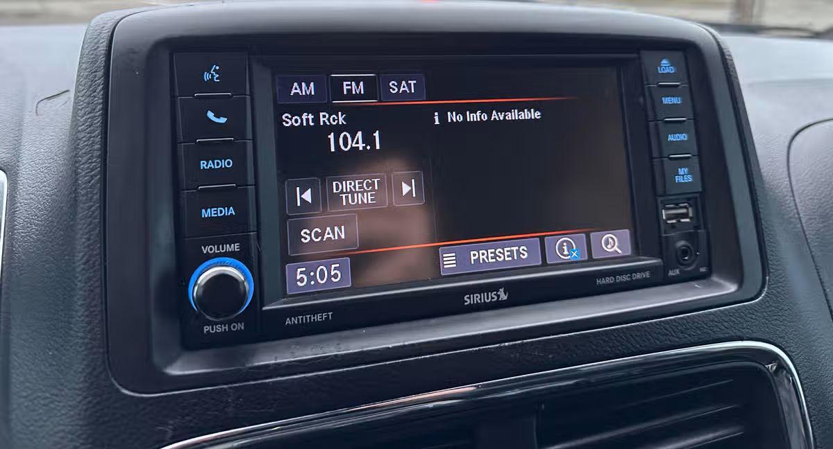 2018 Dodge Grand Caravan SXT Passenger Image 24