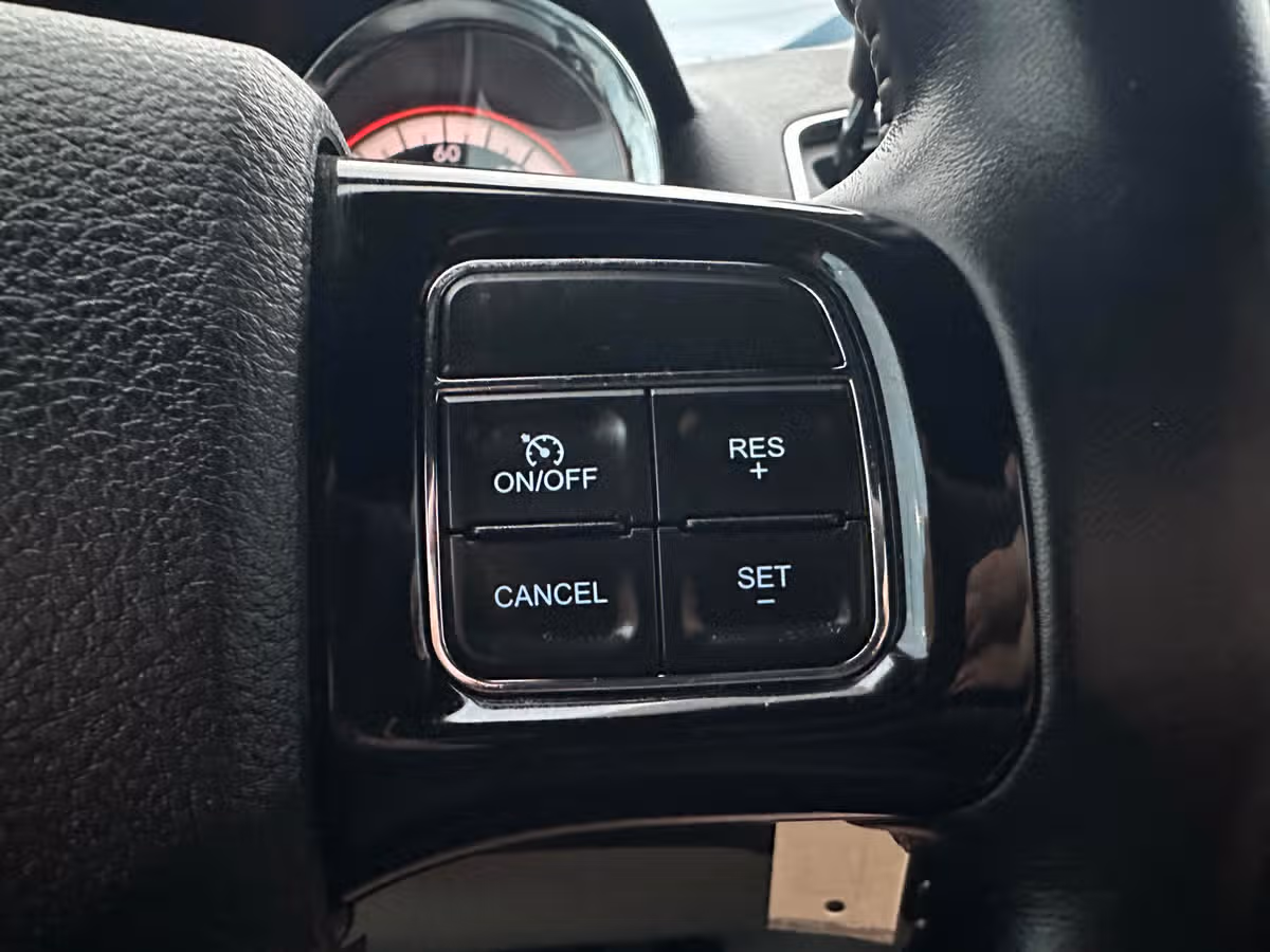 2018 Dodge Grand Caravan SXT Passenger Image 28