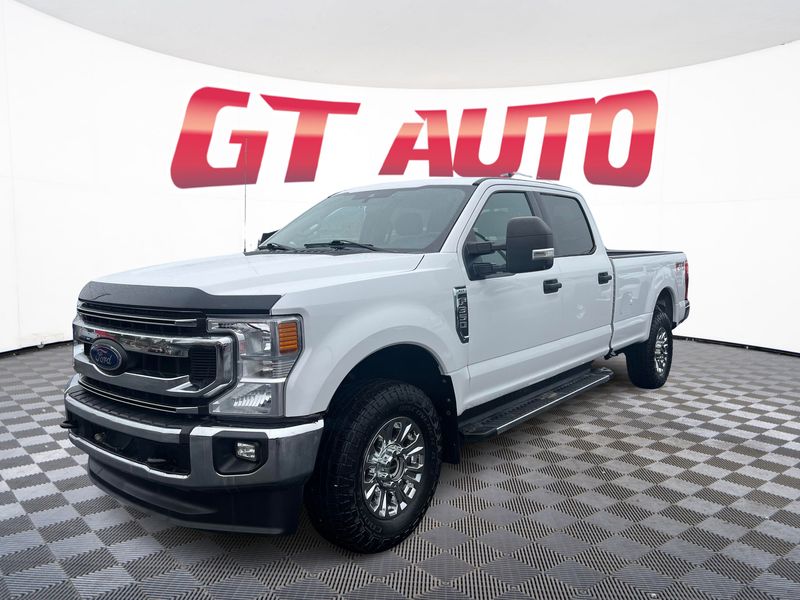 2020 Ford F-350 Super Duty XLT Crew Cab Upper Image 1