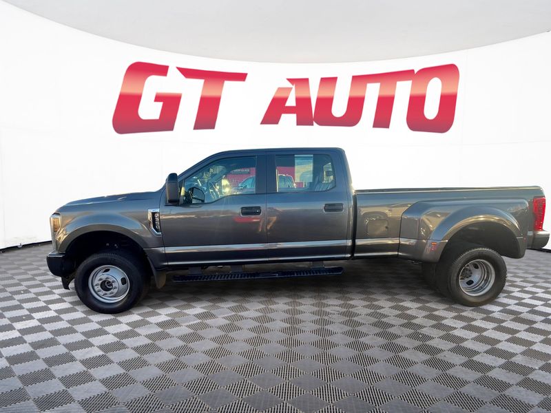 2019 Ford F-350 XL photo 2