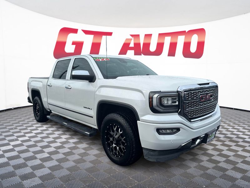 2017 GMC Sierra 1500 Denali Crew Cab Upper Image 1