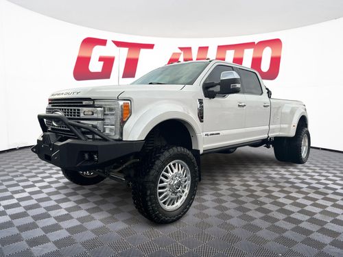 2017 Ford F-450 Super Duty Platinum Crew Cab Lower Image 1