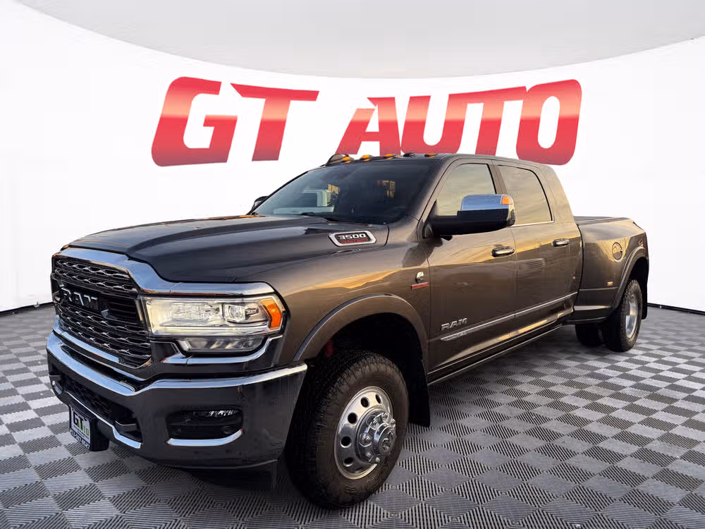 2022 Ram 3500 Limited Mega Cab Lower Image 1