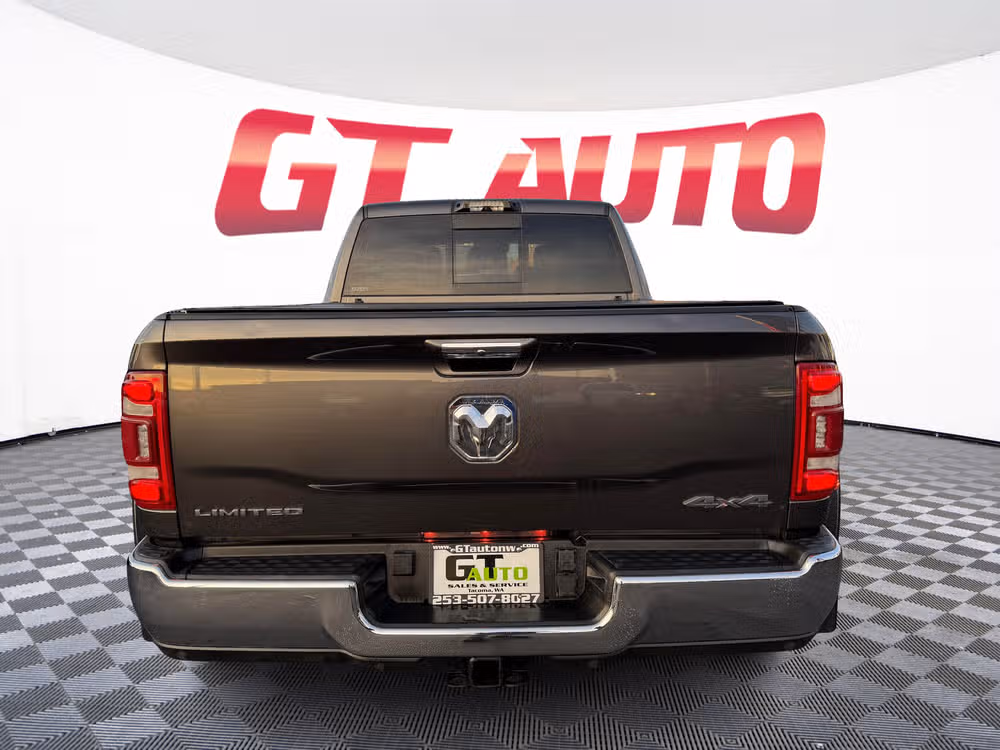 2022 Ram 3500 Limited Mega Cab Lower Image 3