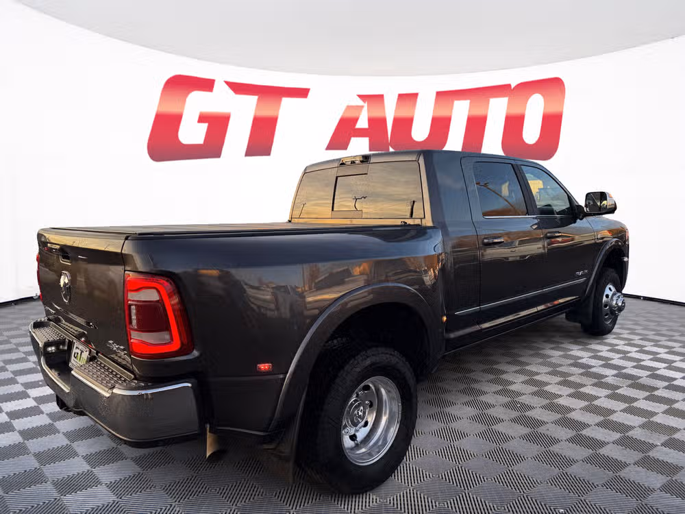 2022 Ram 3500 Limited Mega Cab Image 6