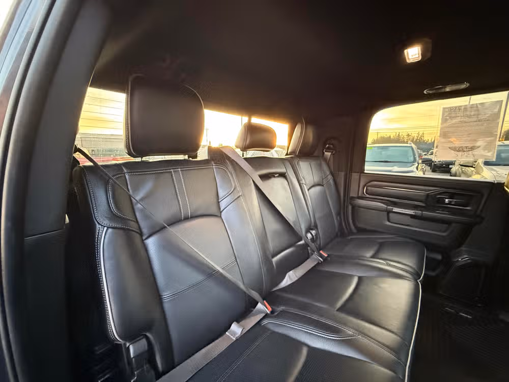 2022 Ram 3500 Limited Mega Cab Image 17