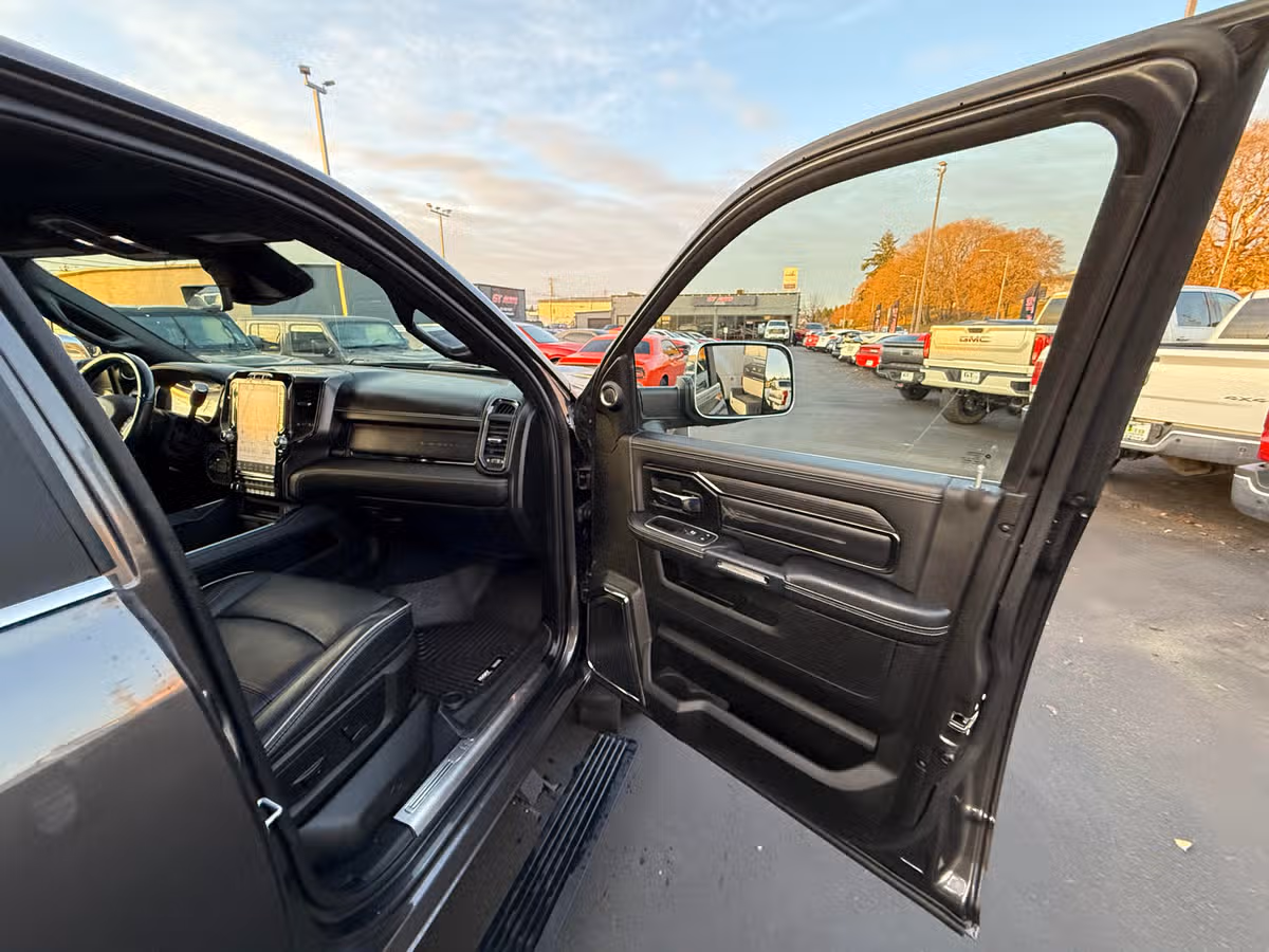 2022 Ram 3500 Limited Mega Cab Image 19