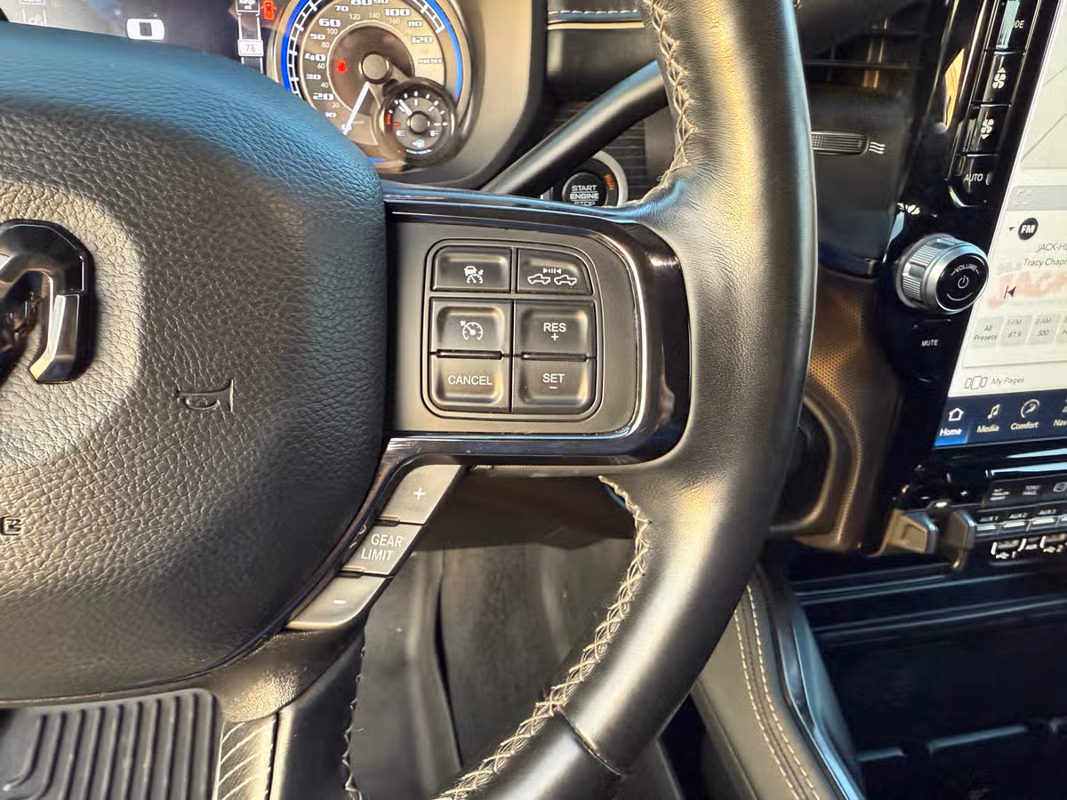 2022 Ram 3500 Limited Mega Cab Image 28
