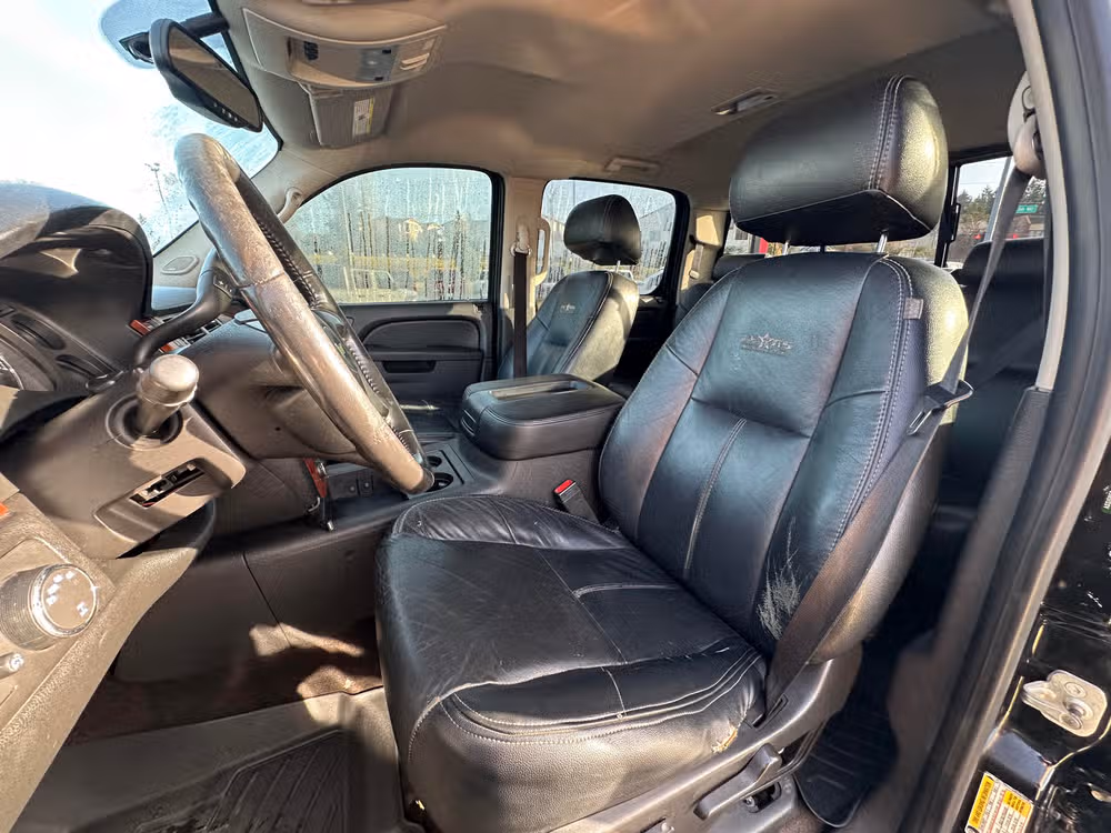 2010 Chevrolet Silverado 1500 LTZ Crew Cab Image 13