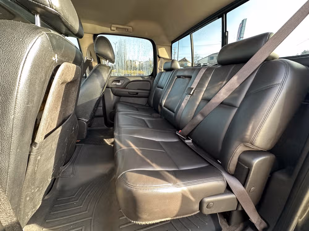 2010 Chevrolet Silverado 1500 LTZ Crew Cab Image 20