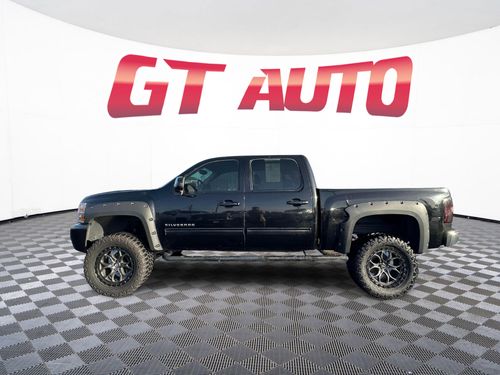 2010 Chevrolet Silverado 1500 LTZ Crew Cab Lower Image 2