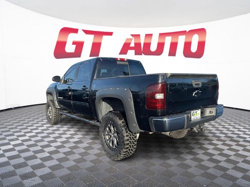 2010 Chevrolet Silverado 1500 LTZ Crew Cab Lower Image 3