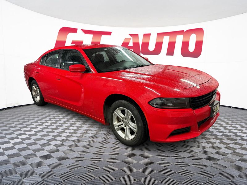2022 Dodge Charger SXT Upper Image 1