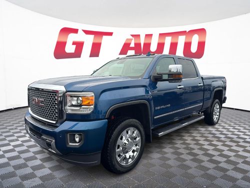 2015 GMC Sierra 2500HD Denali Crew Cab Lower Image 1