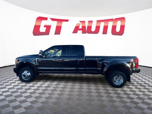 2019 Ford F-350 Super Duty Platinum Crew Cab Lower Image 2