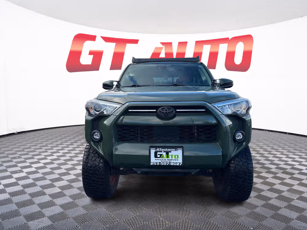 2021 Toyota 4Runner Trail Edition Image 2