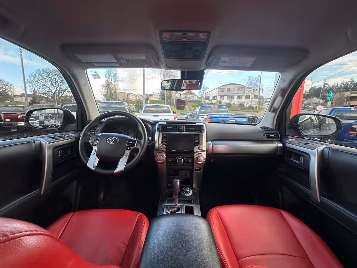 2021 Toyota 4Runner Trail Edition Image 9