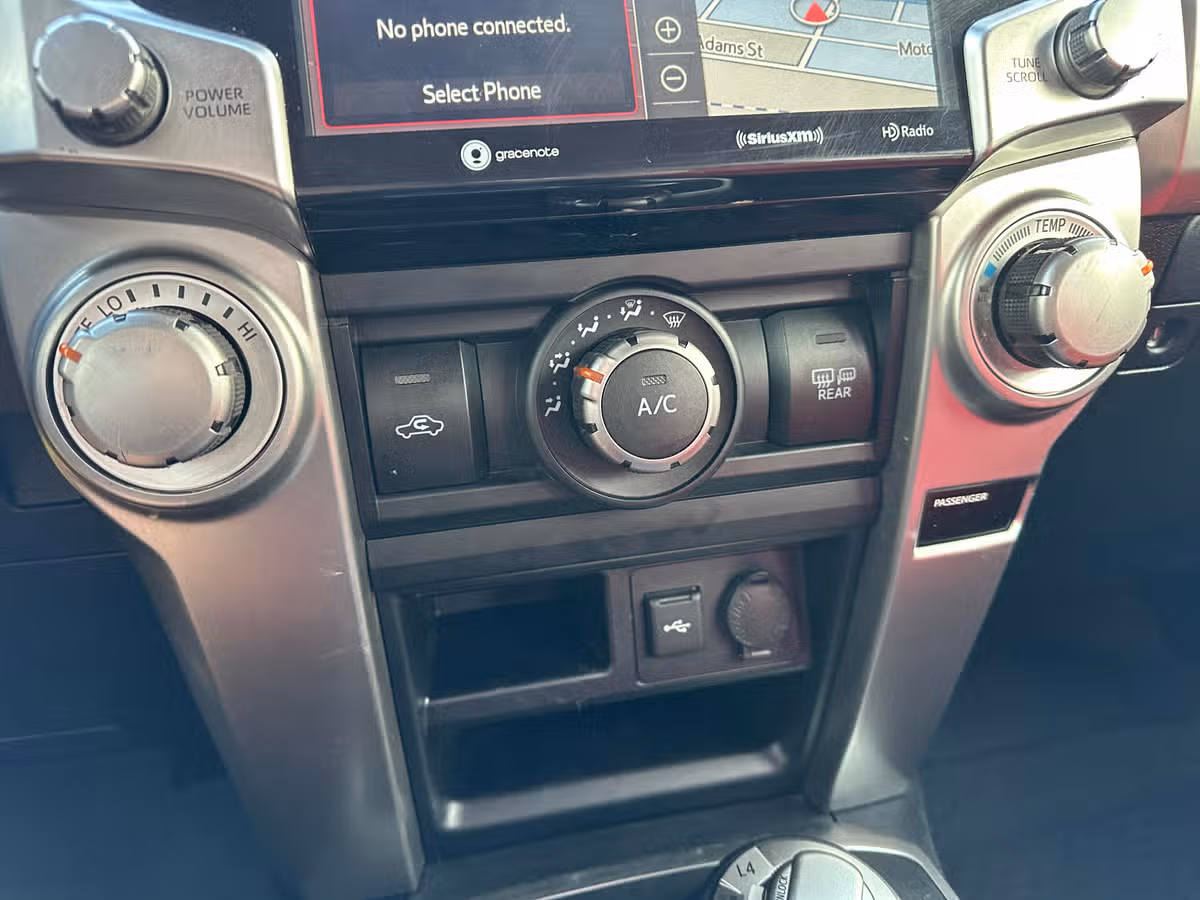 2021 Toyota 4Runner Trail Edition Image 25