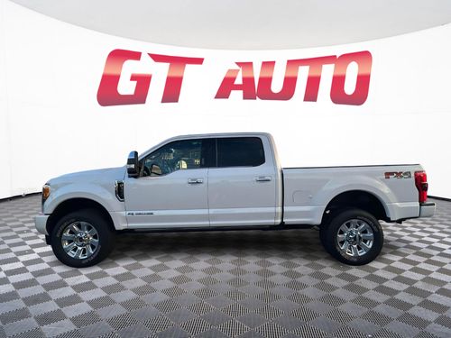 2018 Ford F-350 Super Duty Platinum Crew Cab Lower Image 2