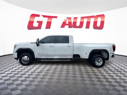 2020 GMC Sierra 3500HD Denali Crew Cab Lower Image 2