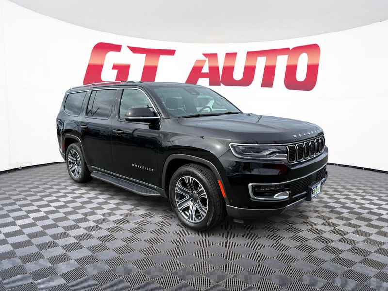 2022 Jeep Wagoneer Series III Upper Image 1
