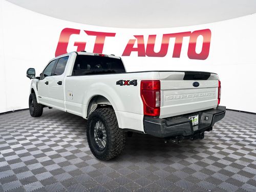 2022 Ford F-350 Super Duty XLT Crew Cab Lower Image 3