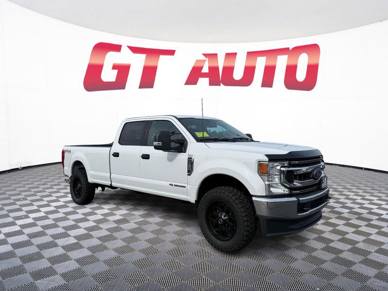 2022 Ford F-350 Super Duty XLT Crew Cab Upper Image 1