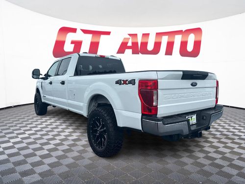 2022 Ford F-350 Super Duty XLT Crew Cab Lower Image 3