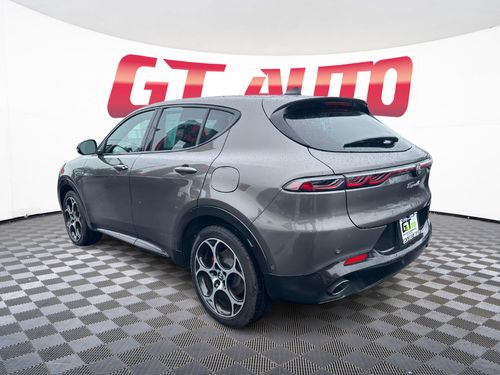 2024 Alfa Romeo Tonale Hybrid Veloce Crossover Lower Image 3