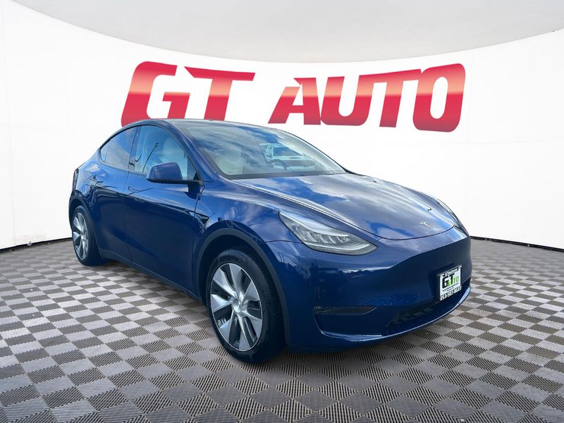 2020 Tesla Model Y Long Range Upper Image 1