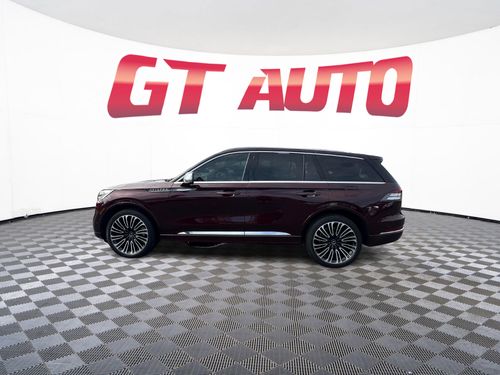 2021 Lincoln Aviator Black Label Lower Image 2