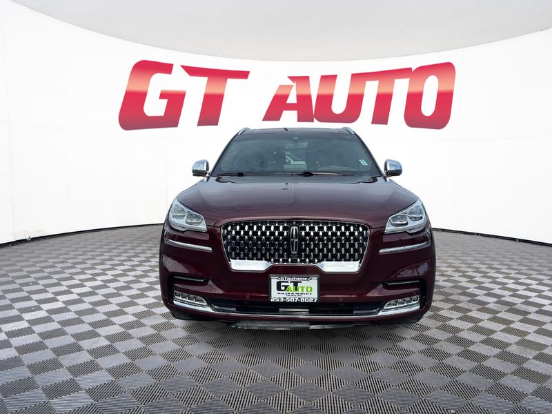 2021 Lincoln Aviator Black Label photo 2