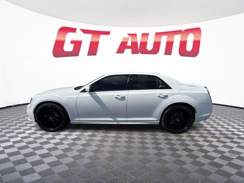 2017 Chrysler 300 300S Alloy Edition Sedan 4D Lower Image 2