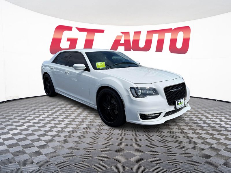 2017 Chrysler 300 300S Alloy Edition Sedan 4D Upper Image 1