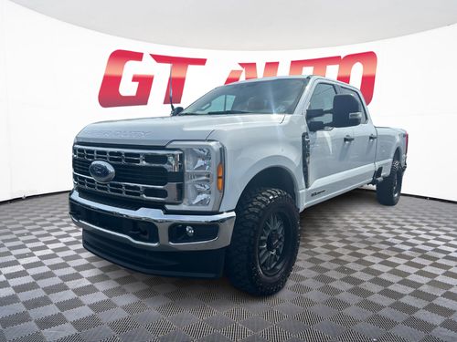 2023 Ford F-350 Super Duty XLT Crew Cab Lower Image 1
