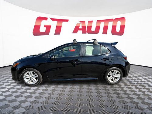 2022 Toyota Corolla Hatchback SE Lower Image 2