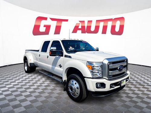 7589 - 2016 Ford F-450 Super Duty Platinum Crew Cab