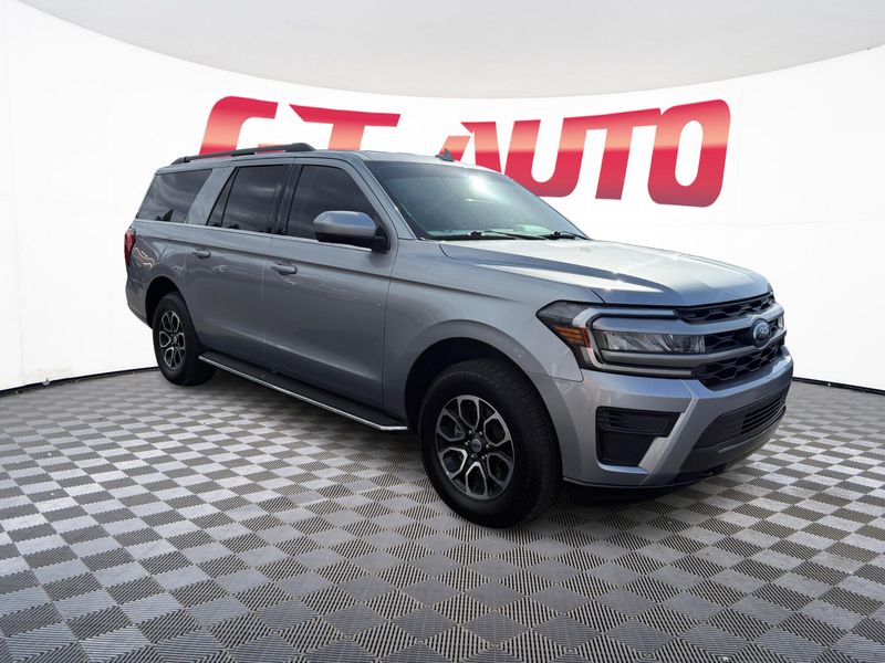 2022 Ford Expedition MAX XLT Upper Image 1