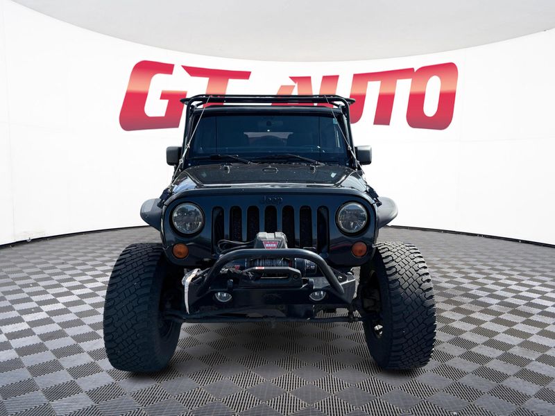 2012 Jeep Wrangler Unlimited Sahara photo 2