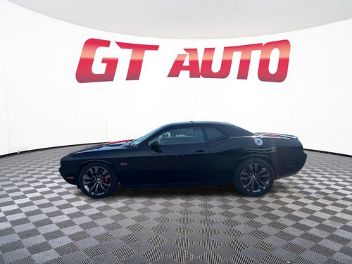 2014 Dodge Challenger SRT8 Lower Image 2