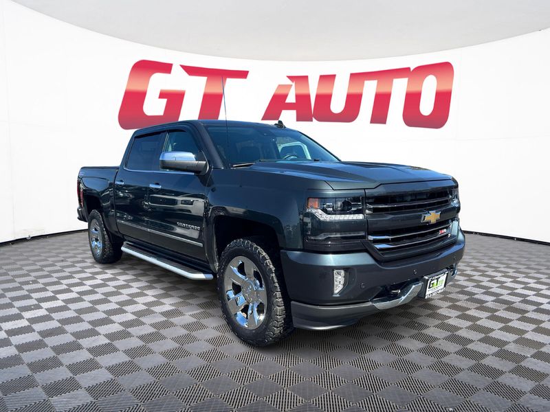 2017 Chevrolet Silverado 1500 Z71 LTZ Pickup 4D 5 3/4 ft Crew Cab Upper Image 1